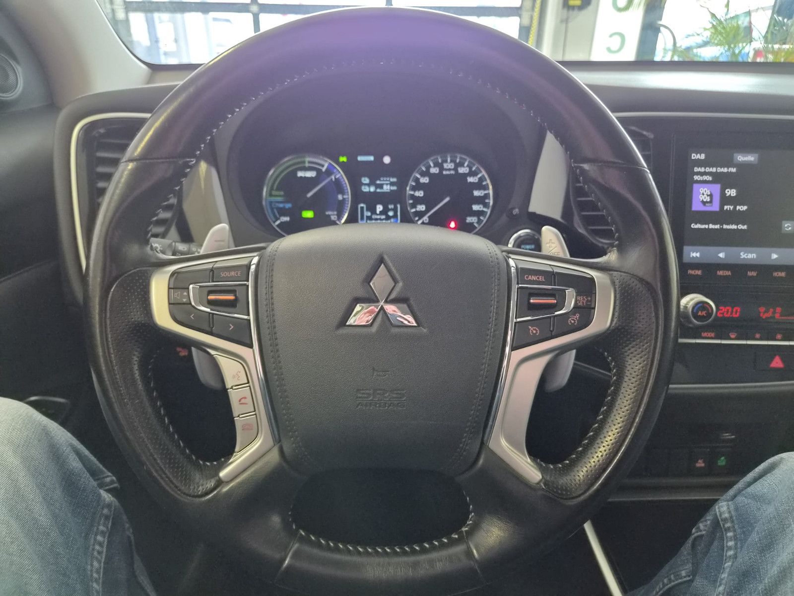 Fahrzeugabbildung Mitsubishi Outlander PHEV Basis Spirit 4WD / KAMERA /