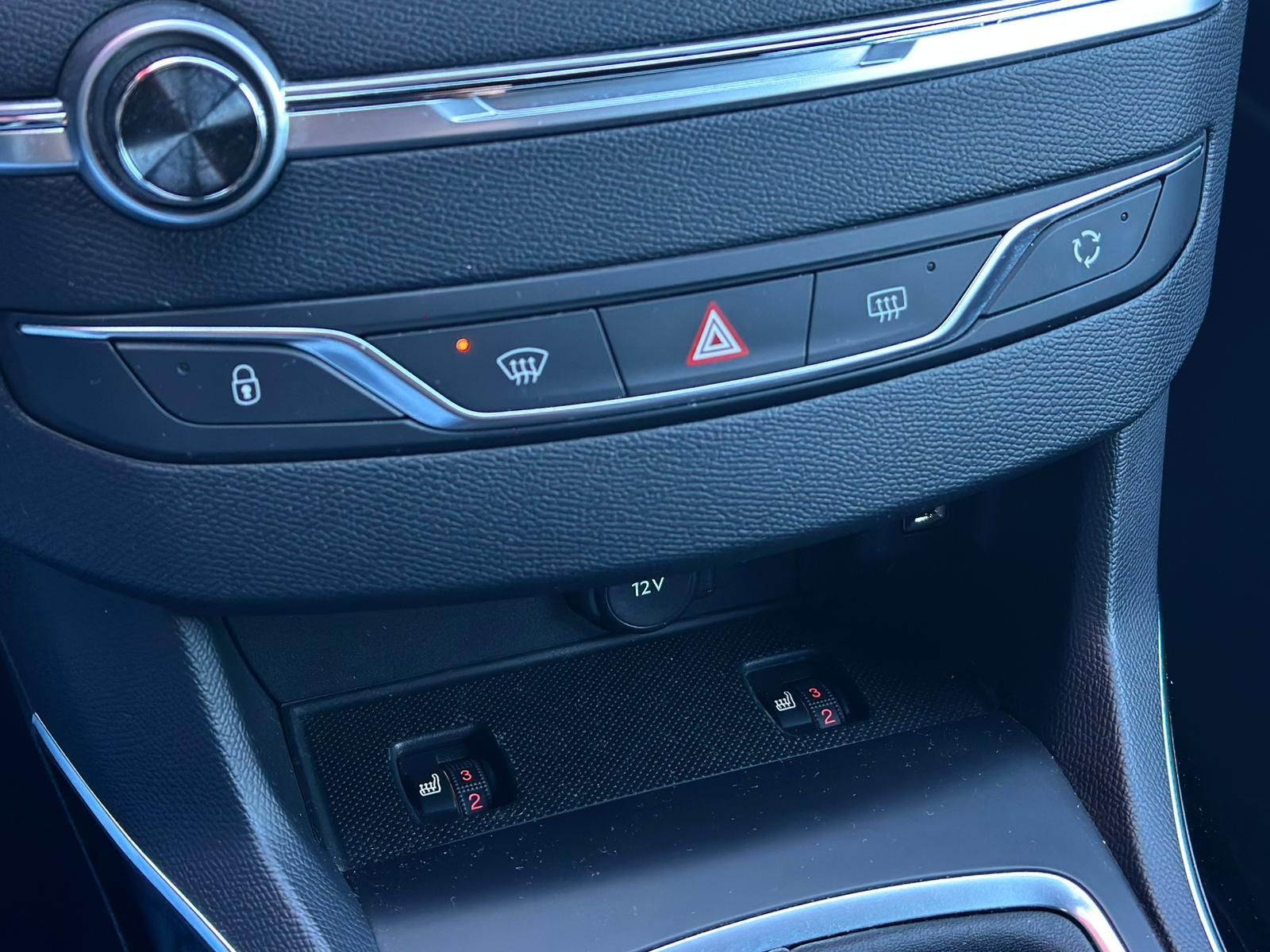 PEUGEOT 308 1.6Blue-HDI GT LINE* LED#SHZ#MASSAGE#KEYLESS - Image 13