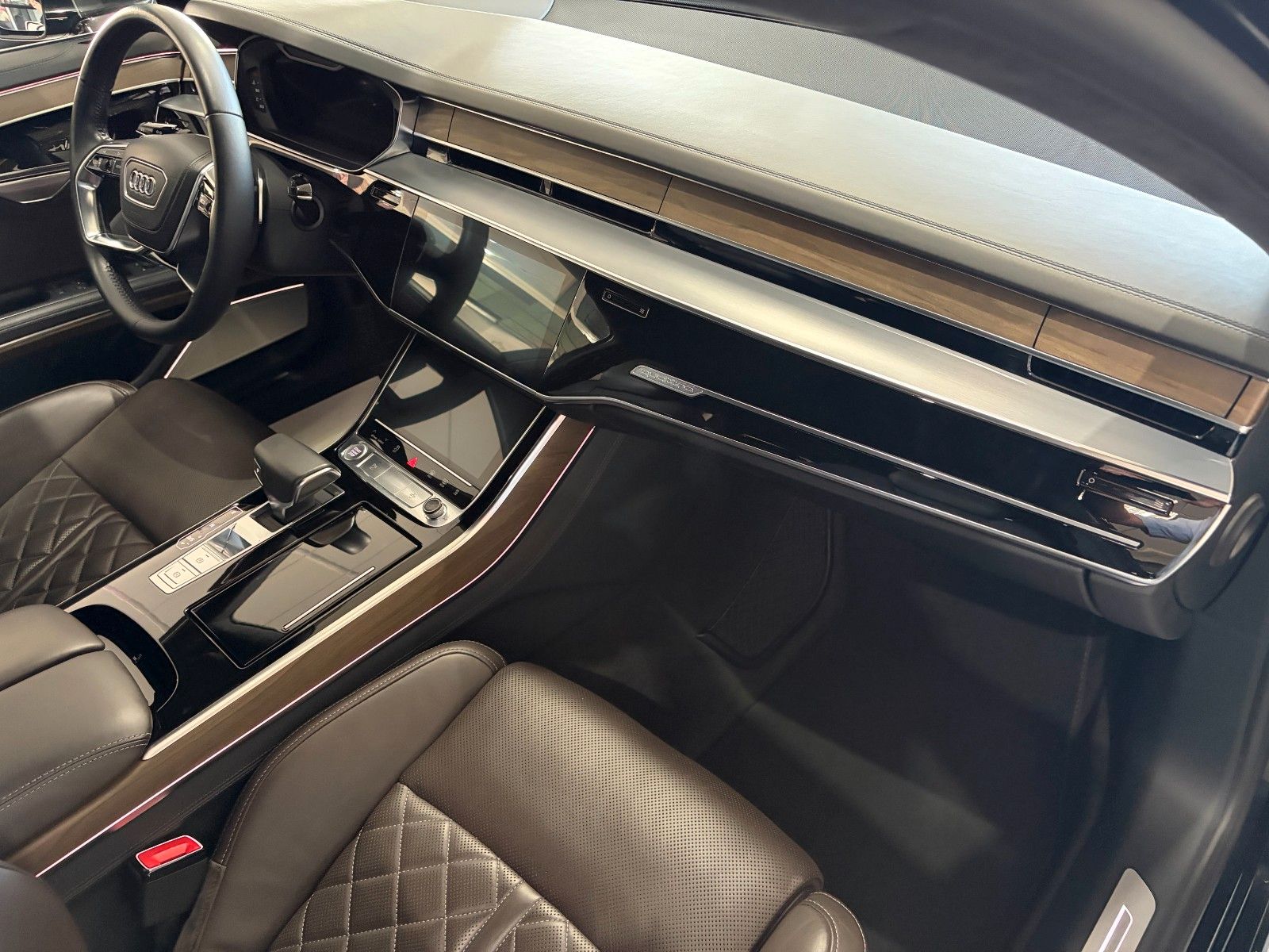 Audi A8 50 TDI Voll TV Matrix B&O-Advanced 4xMassage foto 24