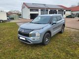 Mitsubishi Outlander 2.4 PHEV 4WD Intro Edition - Mitsubishi Outlander aus 2025