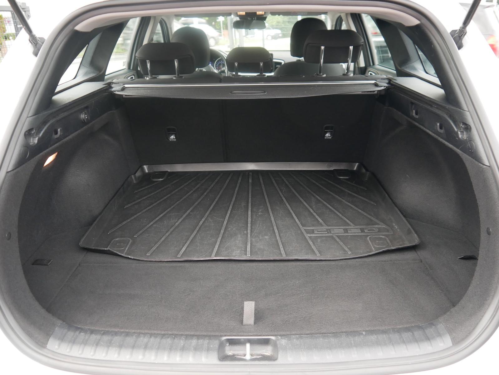 Kia Ceed SW 1.0 T-GDI Edition 7 Tempomat Sitzheizung