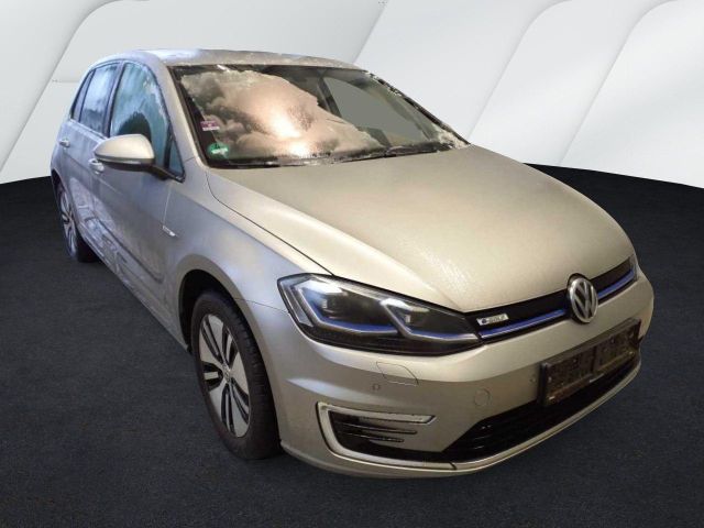 Volkswagen Golf Lim. e-Golf CCS Virtual Winterpaket Kamera