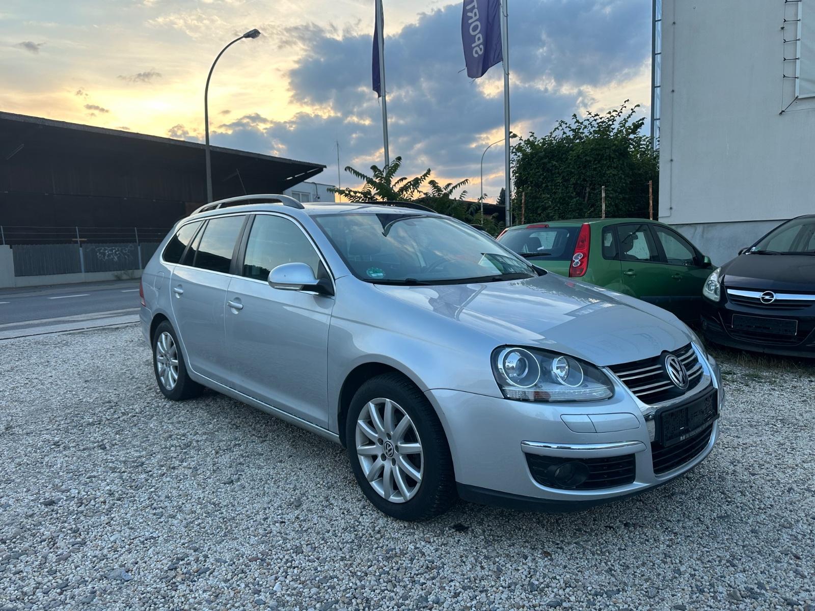 Volkswagen Golf 2008 — rear view