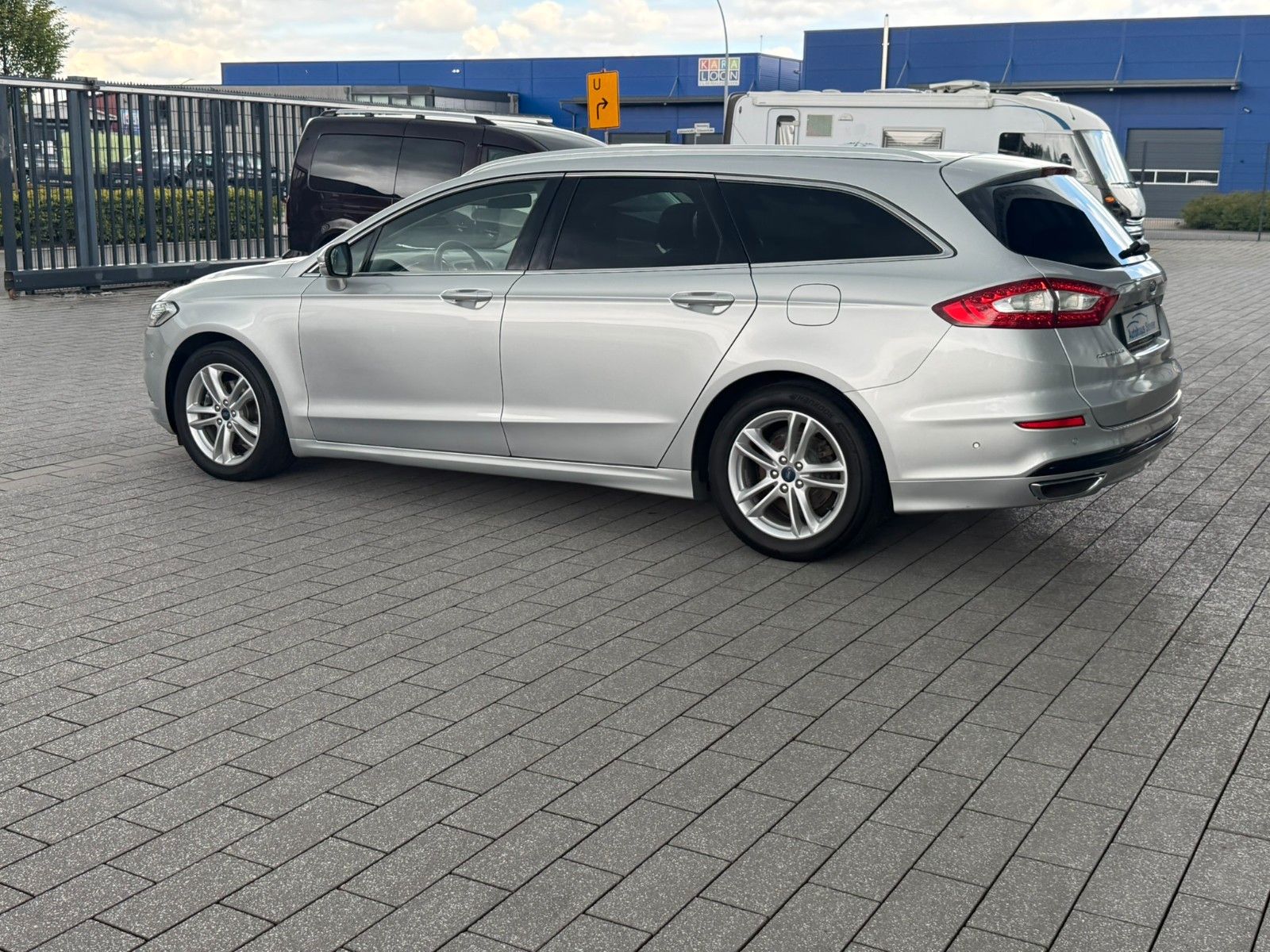 Fahrzeugabbildung Ford Mondeo Turnier Titanium
