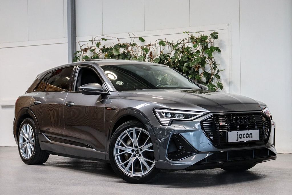 Image of Audi e-tron