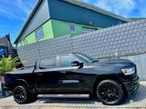 Dodge RAM 5,7 V8 OFFROAD"LARAMIE-BLACK BEAST-PANORAMA - Dodge aus 2023