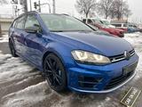 Volkswagen Golf VII Variant R BMT 4Motion - Volkswagen Golf: Kombi, 4motion