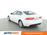 Jaguar XE 20t Pure Aut.*NAVI*TEMPO*CAM*PDC*KLIMA* - gebrauchte Jaguar XE aus dem Jahr 2017