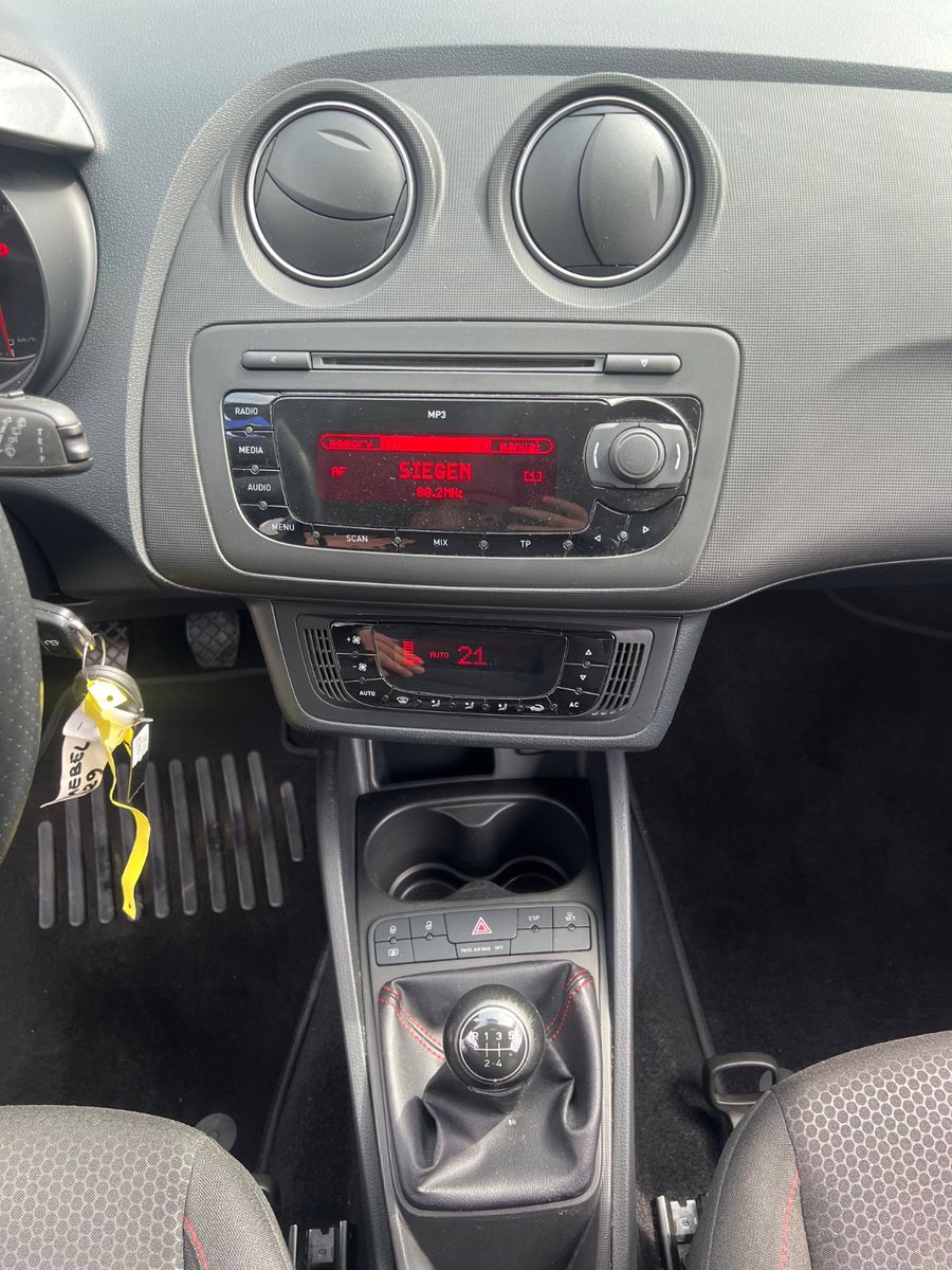 Fahrzeugabbildung SEAT Ibiza SC FR Sport * 1.HAND * SCHECKHEFTGEPFLEGT*