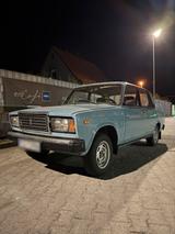 Lada 2107  48.000 km  Motor komplett rev... - Lada 2107 Benziner Gebrauchtwagen