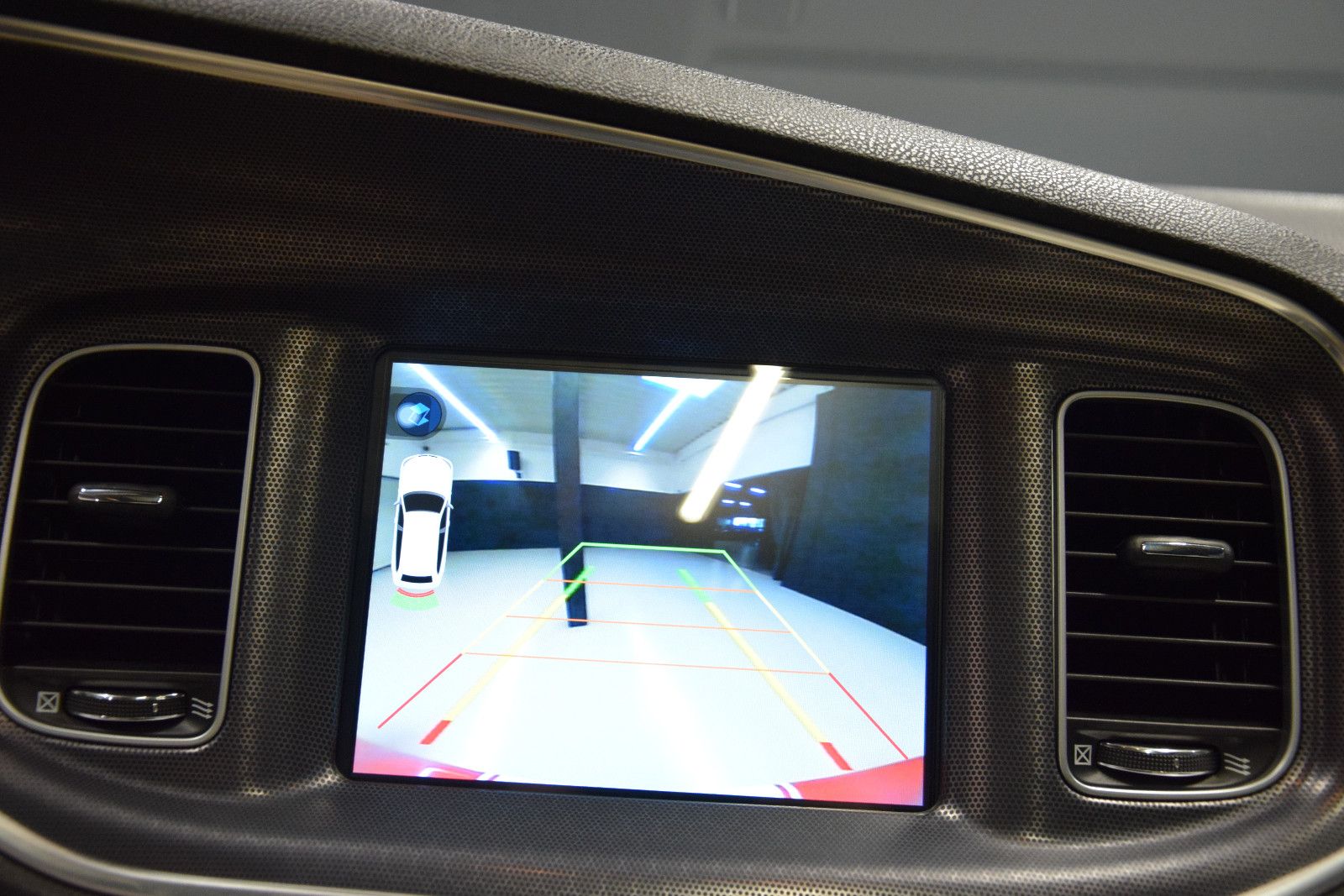 Fahrzeugabbildung Dodge Charger Schiebedach Sitzl Bi-Colo Alpine LED NAV