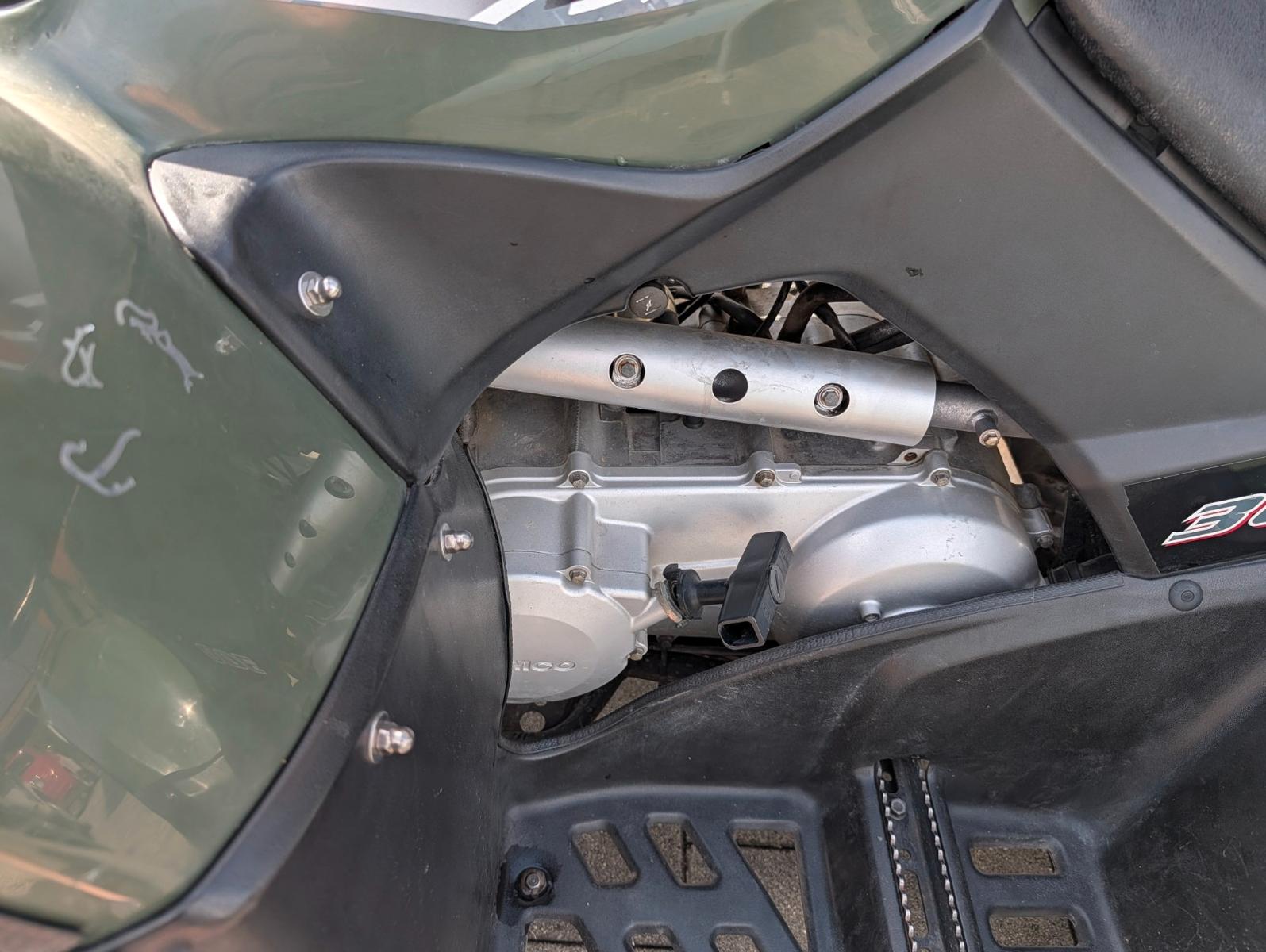 Kymco  2005 — photo 11