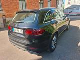 Mercedes-Benz GLC 200 4MATIC MBUX, Scheckheft gepflegt  - Mercedes-Benz GLC 200 Gebrauchtwagen in Stuttgart