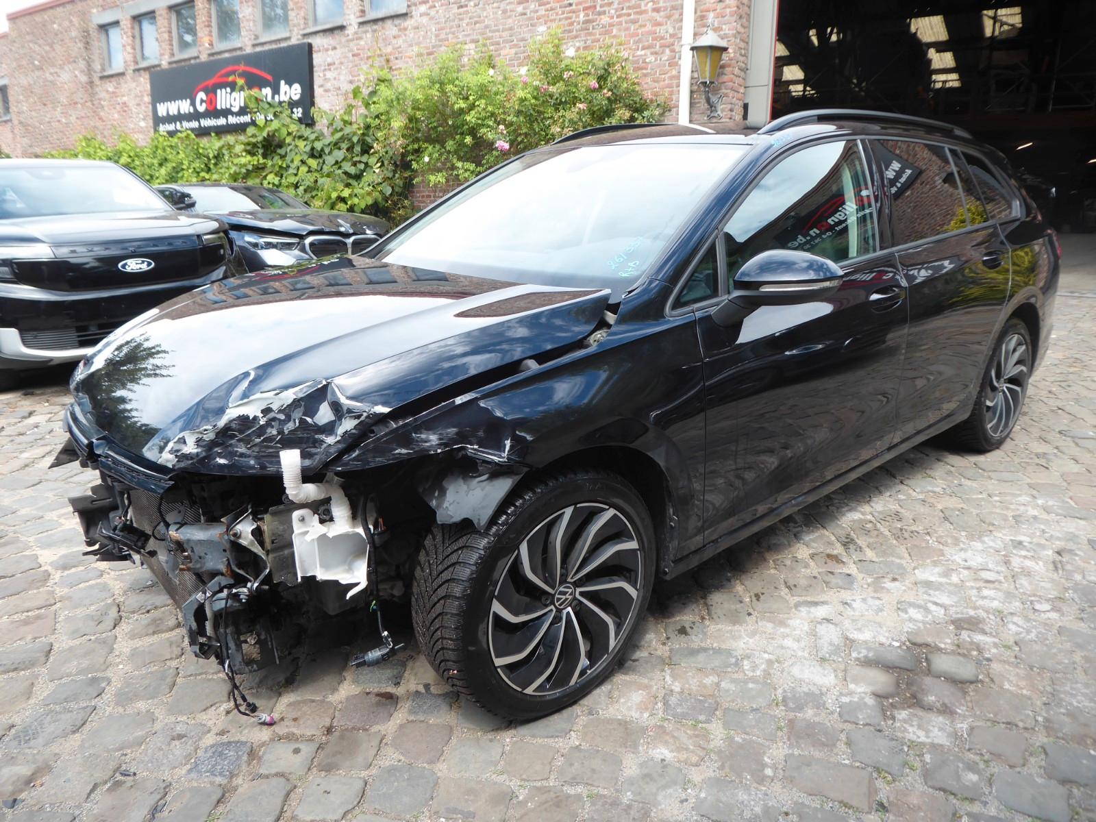 Volkswagen Golf VIII Variant Life