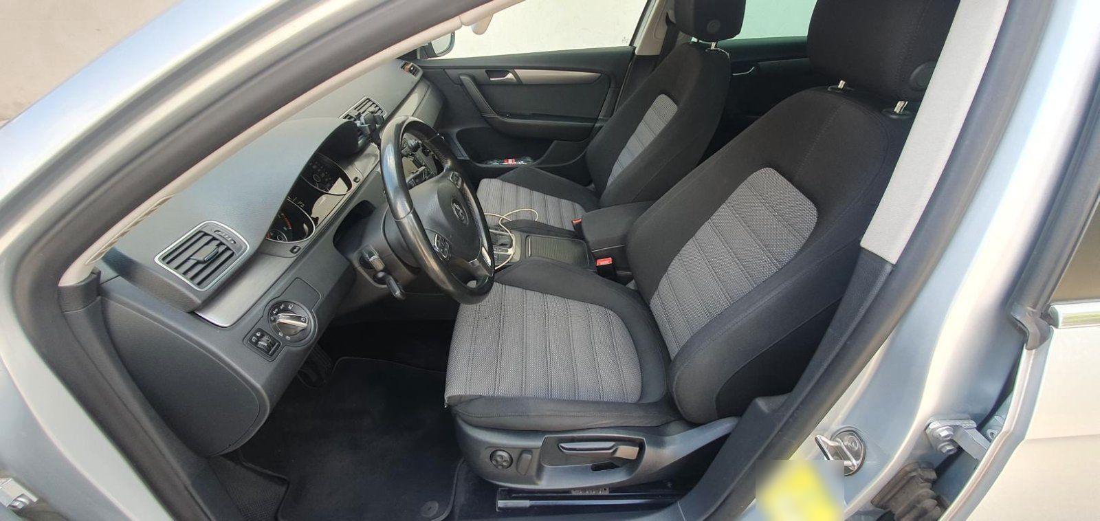 Volkswagen Passat 2012 — photo 7