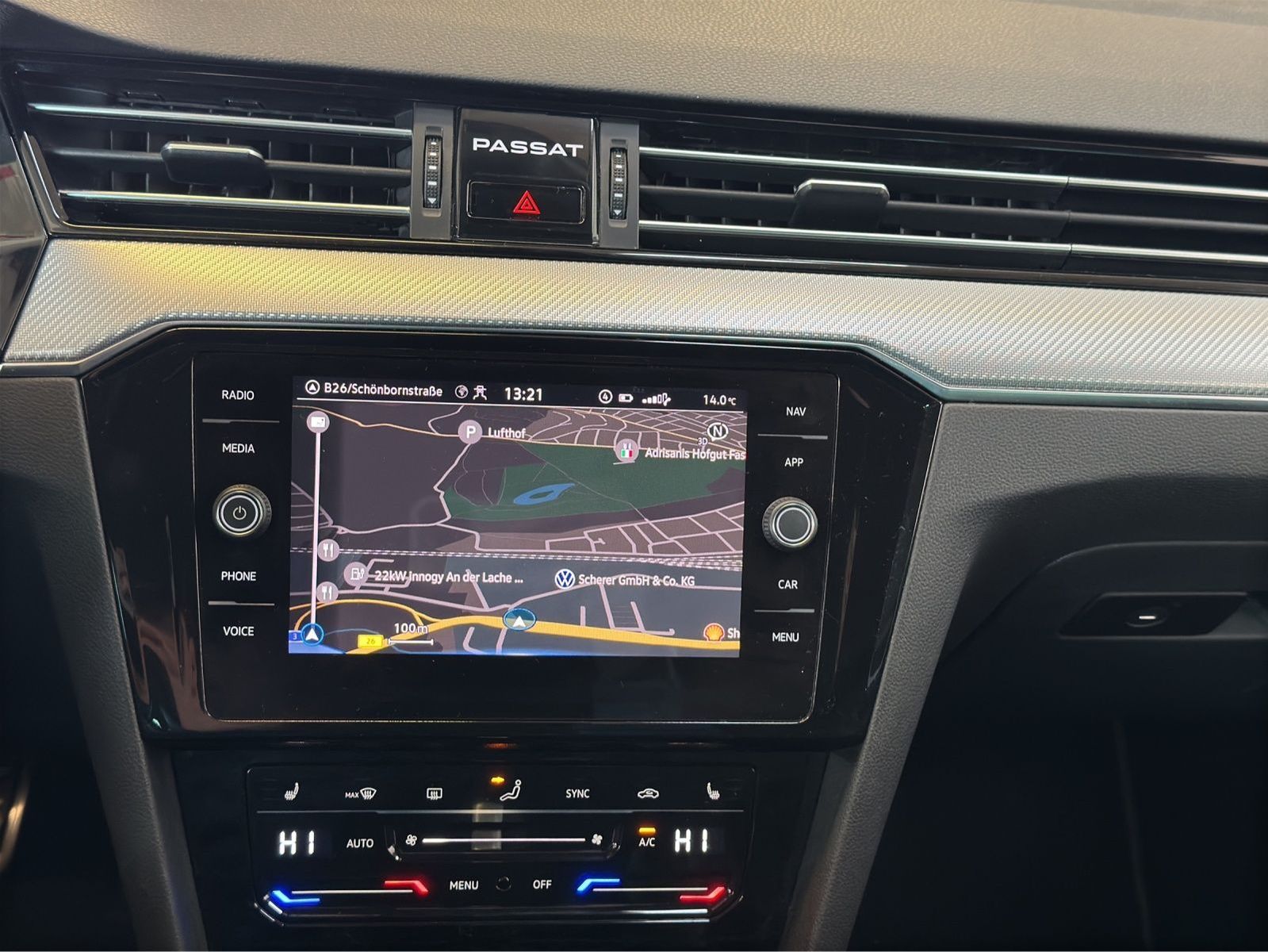 Volkswagen Passat Variant - Bild 12