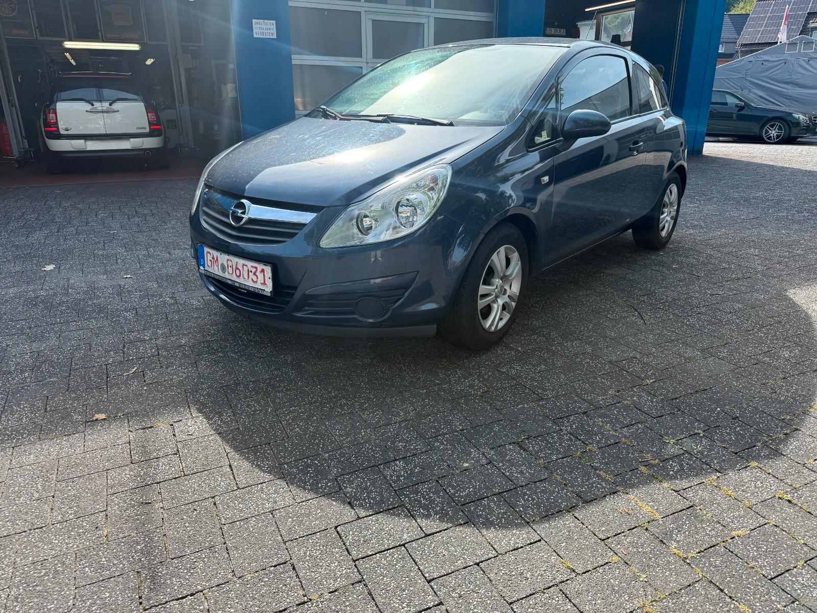 Opel Corsa D Selection "110 Jahre, Tüv neu, Nr. 218