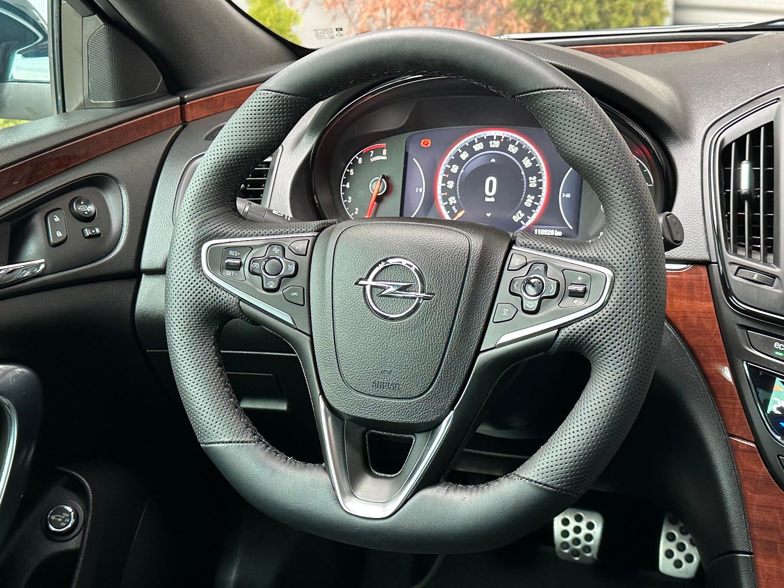 Opel Insignia Sports Tourer 2.0 Turbo 250 ch 4x4 – OPC Line – 110 926 km – Chaîne neuve – ACC – Xenon – Caméra