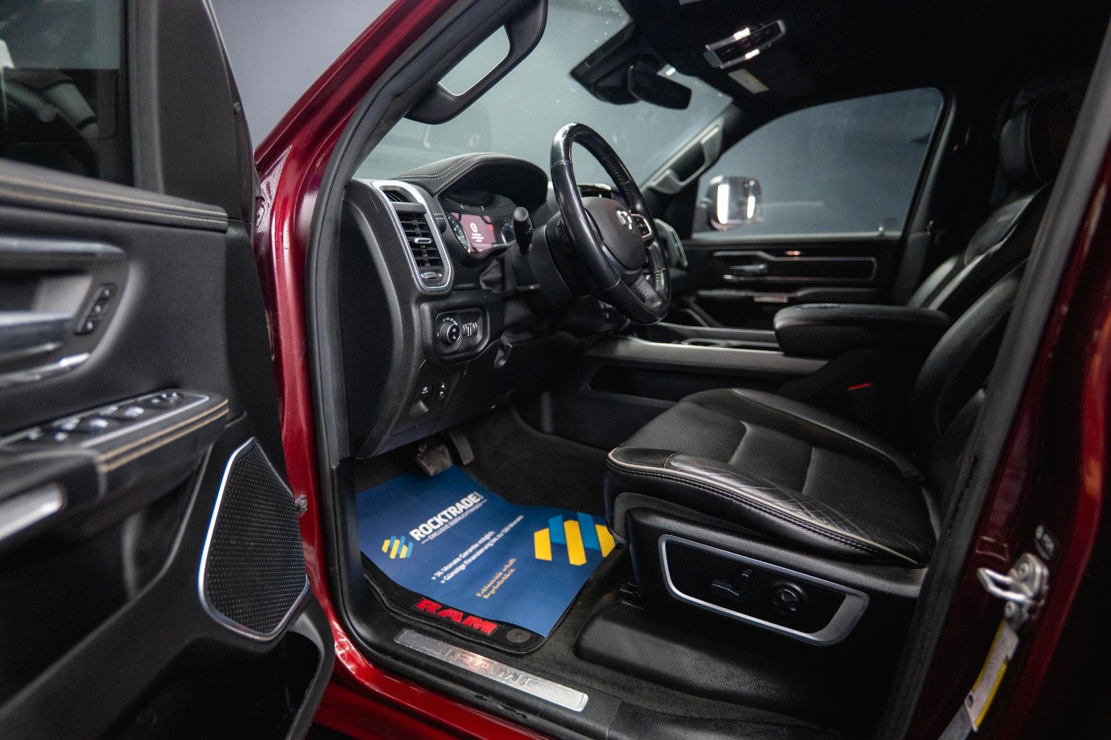 Fahrzeugabbildung Dodge RAM 5.7 V8 HEMI 4x4 NIGHT-Edition LARAMIE Sport