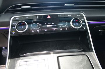 Fahrzeugabbildung Genesis GV80 Diesel 3.0 8AT AWD Luxus 5-Sitzer
