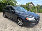 Volvo V70 T4 Kombi Summum - Volvo V70 mit Benzin-Antrieb: Kombi, Automatik