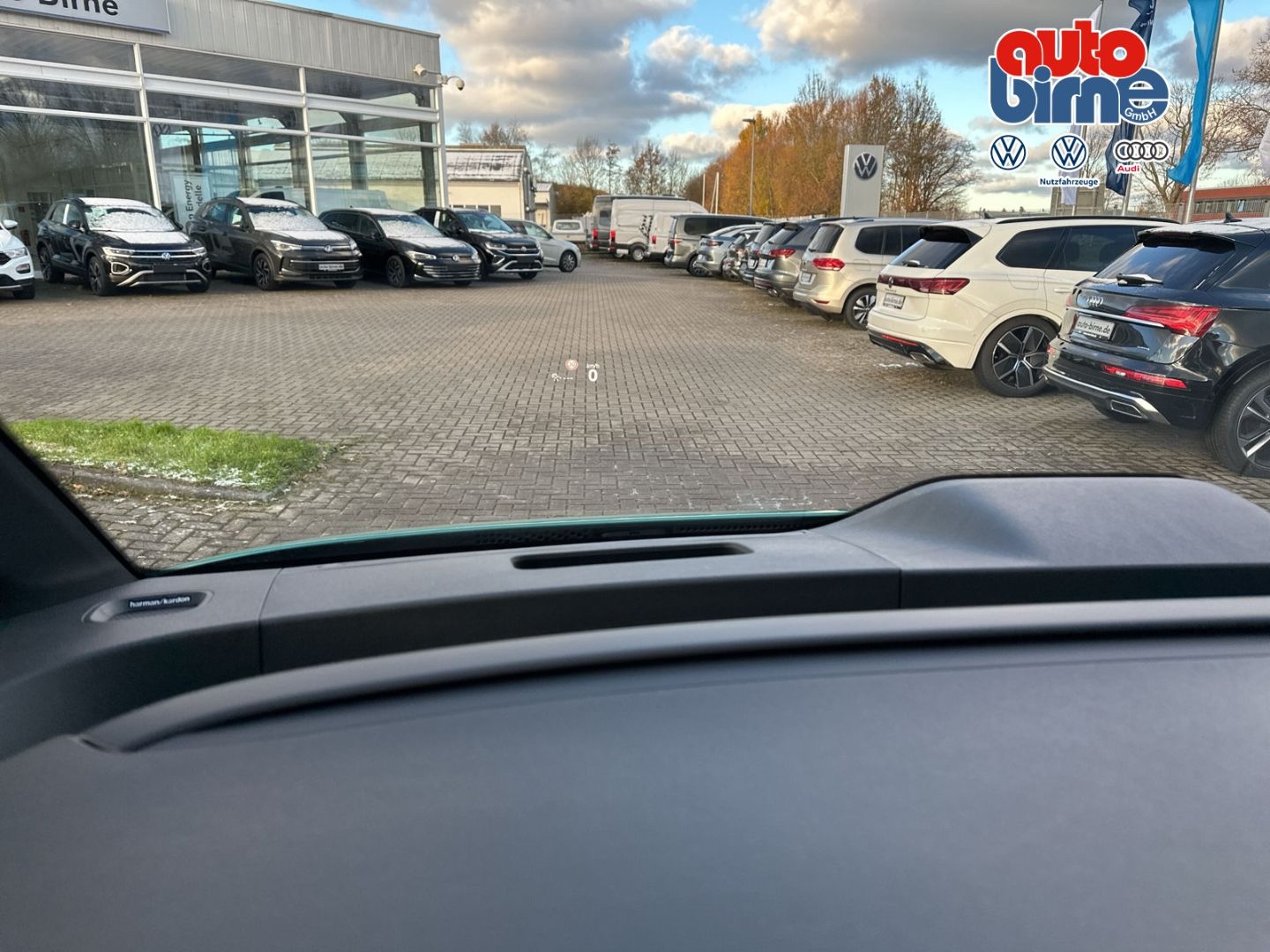 ID. Buzz Pro LR HUD AHK-klappbar Panorama Navi S