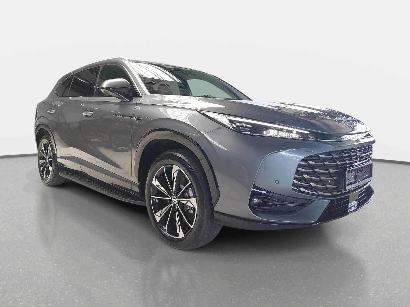 MG HS