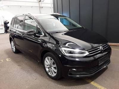 Touran 2.0 TDI DSG HIGHLINE 7-SITZER LED+AHK+ACC