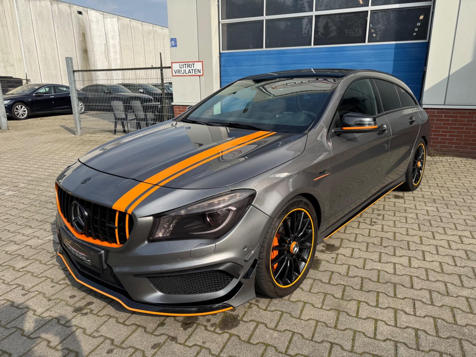 Mercedes-Benz CLA 45 AMG 4Matic Orange Art Edition