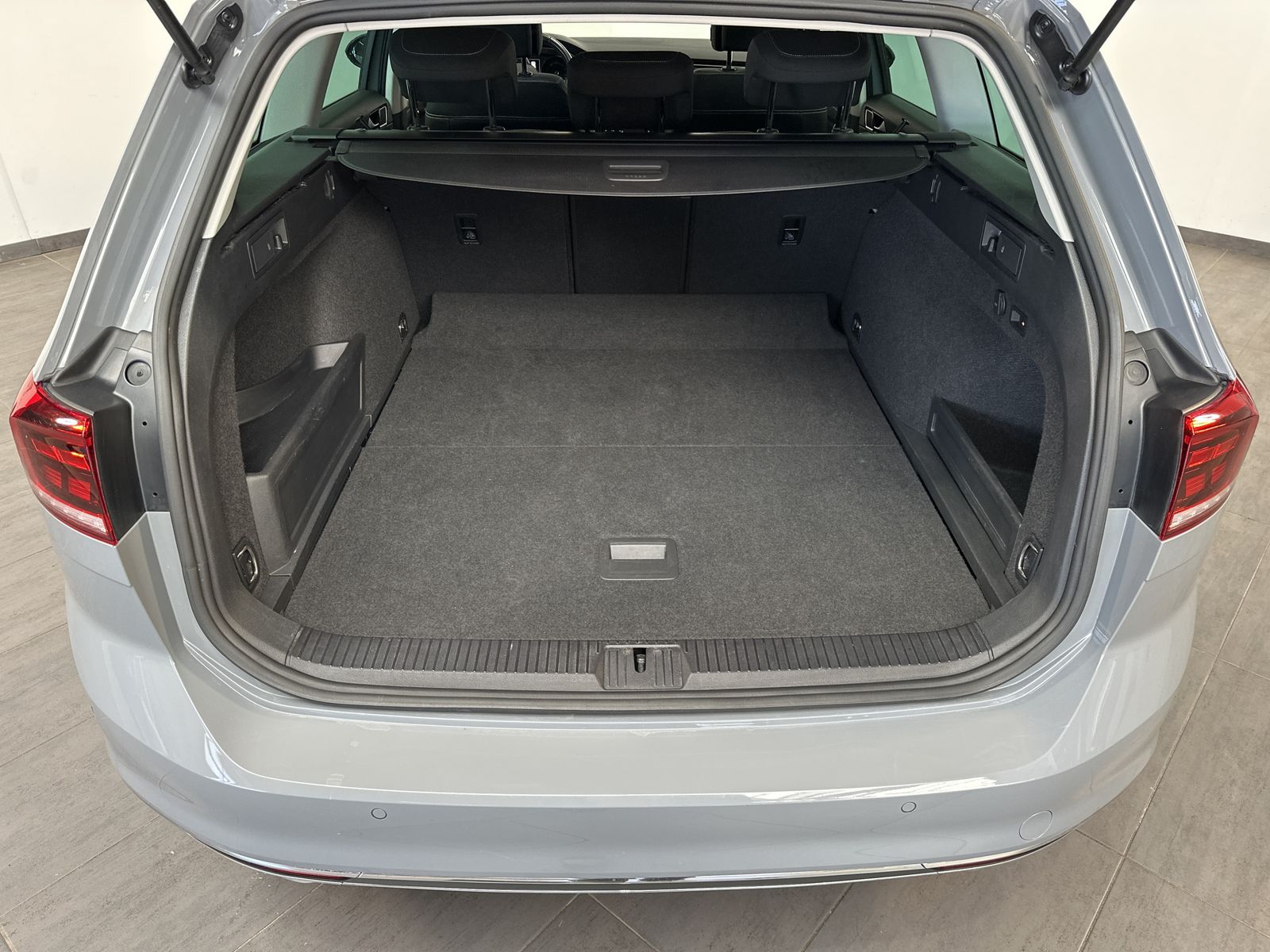 Fahrzeugabbildung Volkswagen Passat Variant 1.4 eHybrid GTE NAV+LED+ACC+AHK