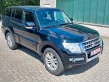 Mitsubishi Pajero 3.2 DI-D Diamant Edition - Mitsubishi Gebrauchtwagen in Lübeck