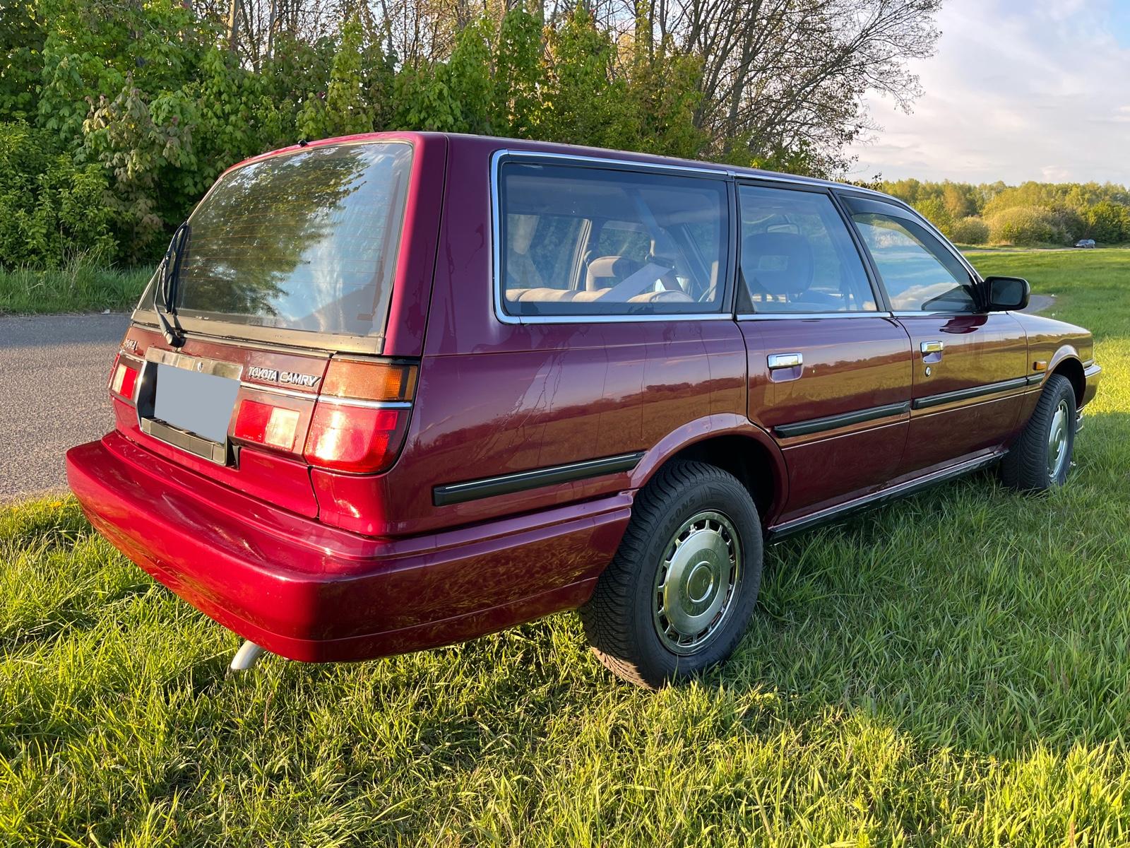 Toyota Camry 2.0 16V Kombi orig. 118 Tkm Oldtimer Volvo