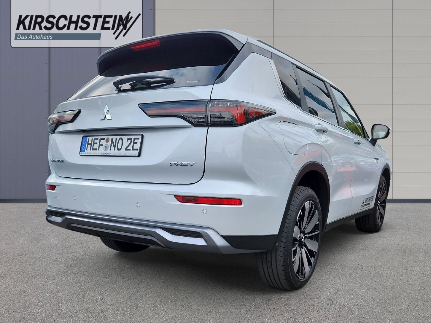 Mitsubishi Plug-in Hybrid Outlander Intro 4WD Fahrschule! imagem 3