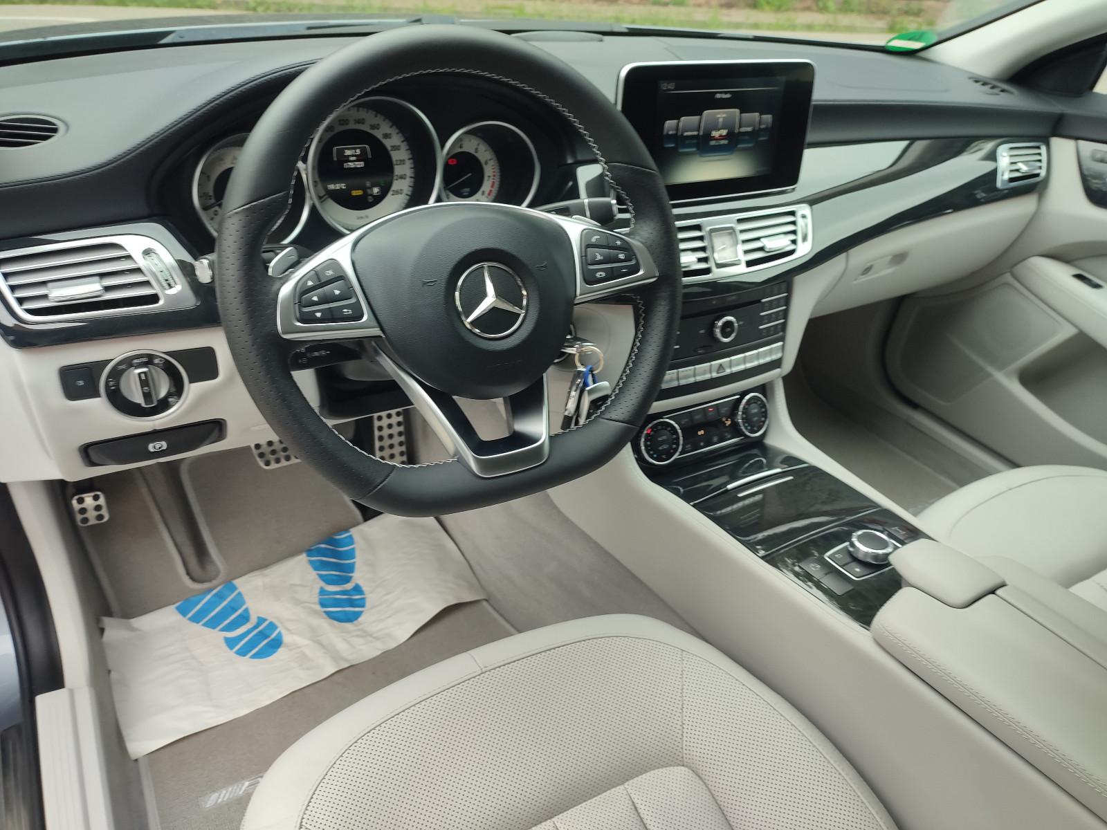 Mercedes-Benz CLS 500 Shooting Brake BlueEfficiency 4Matic AMG