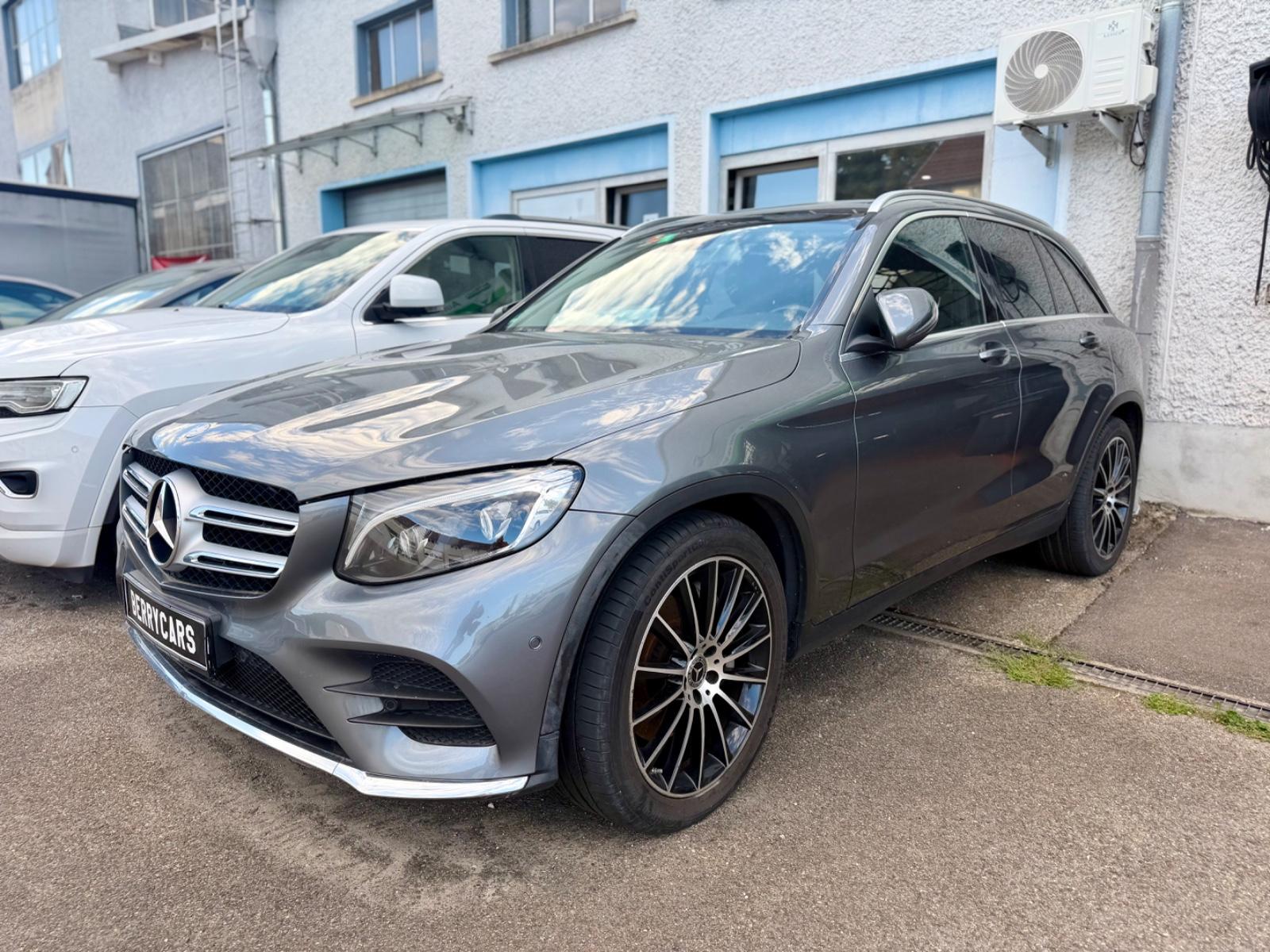 Mercedes-Benz GLC 350 d 4Matic*AMG LINE*PANORAMA*
