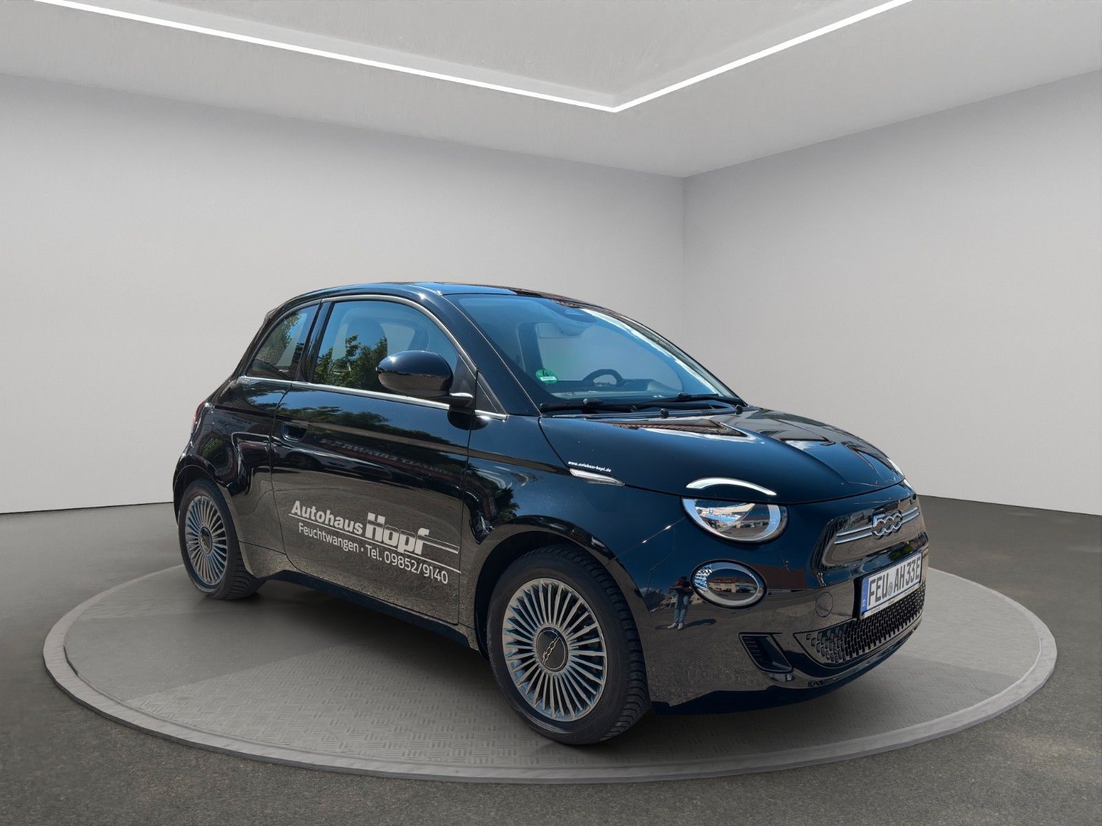 Fahrzeugabbildung Fiat 500e Icon | 42kwh | Carplay