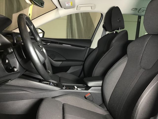 Fahrzeugabbildung Skoda Octavia Clever Combi 1.5 TSI DSG/Navi/RFK/ACC