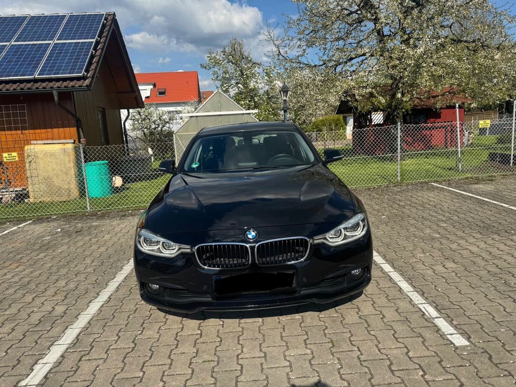 Image of BMW 320