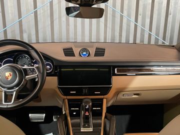 Porsche Cayenne - 11