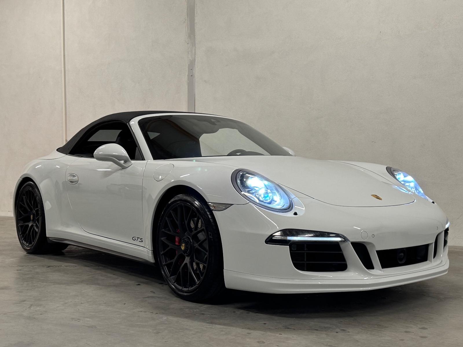 Porsche 991 Carrera GTS Cabriolet*CARBON* ZENTRAL*