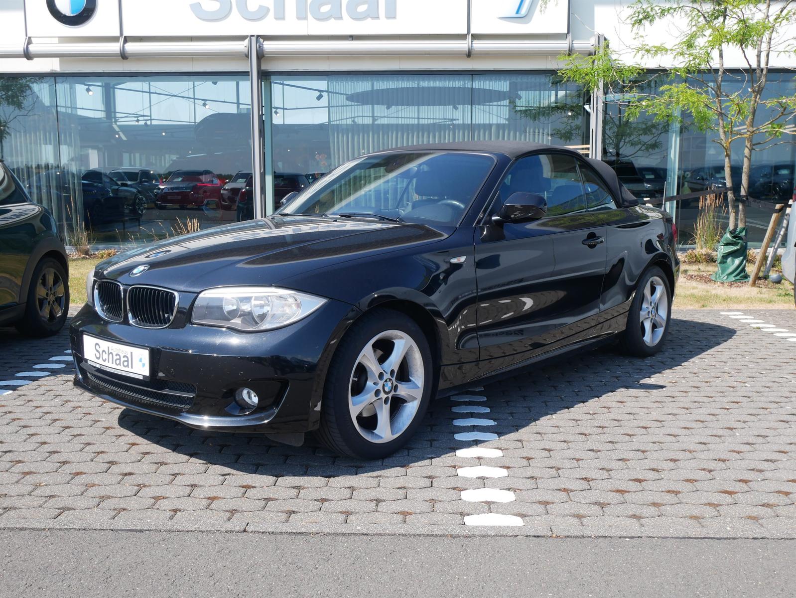 BMW 118i Cabrio NAV PDC SHZ Tempomat