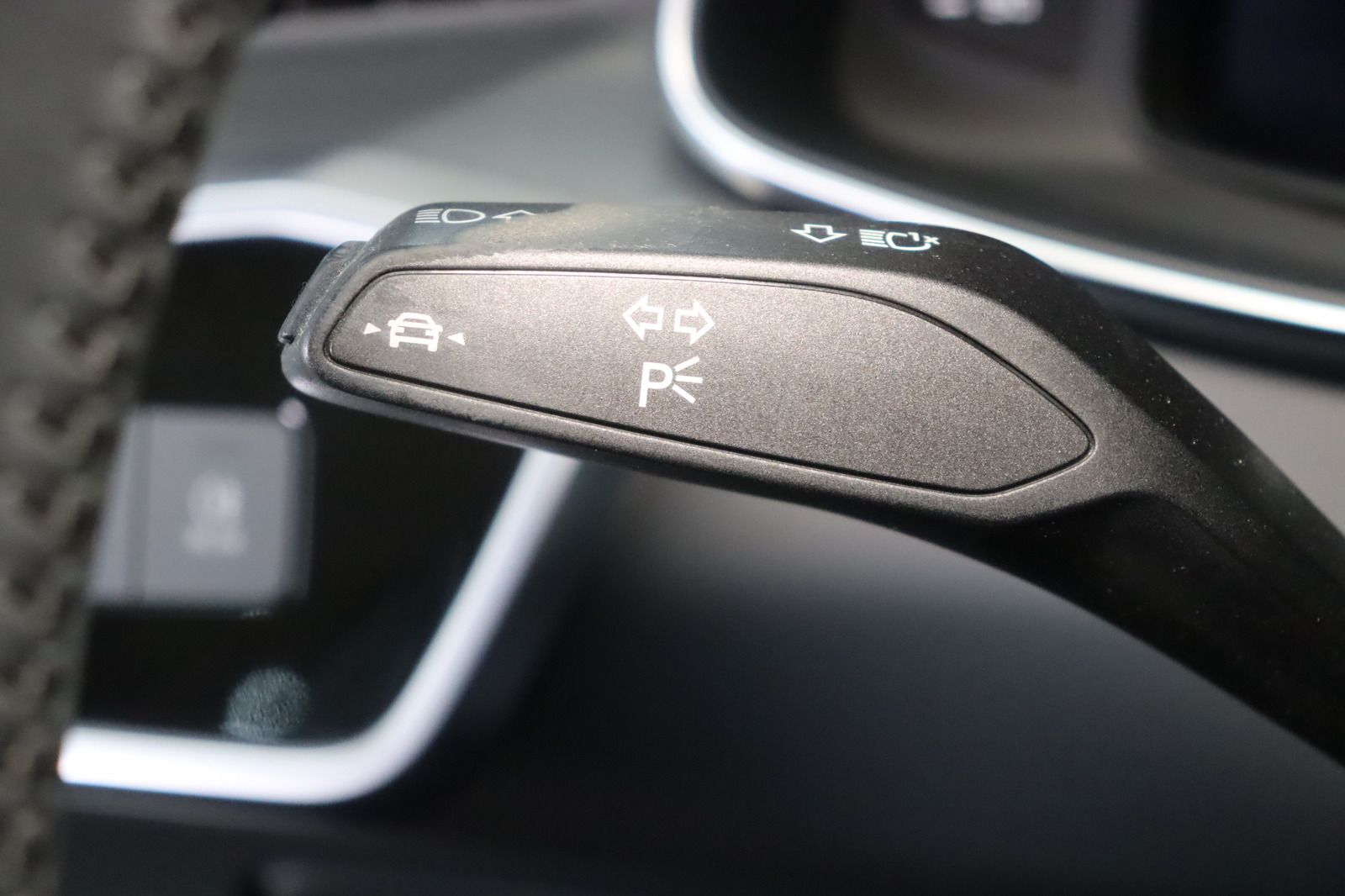 Fahrzeugabbildung Audi A6 Avant 45 TDI quattro sport * MwSt. ausw.