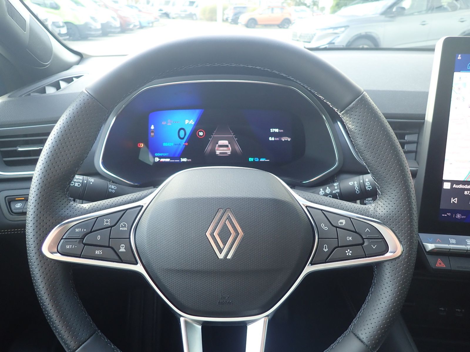 Fahrzeugabbildung Renault Symbioz 145 E-Tech Full Hybrid Iconic