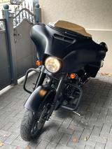 Harley-Davidson Street Glide Special 114 - Motorräder in Solingen