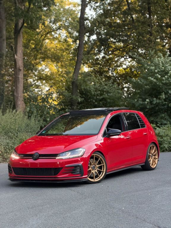 Image of Volkswagen Golf