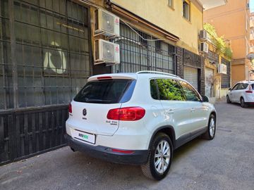 Volkswagen Tiguan - 7