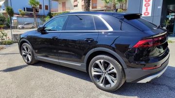 Audi Q8 - 4
