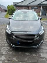 Ford Grand C-Max 2,0TDCi 110kW Titaniu...