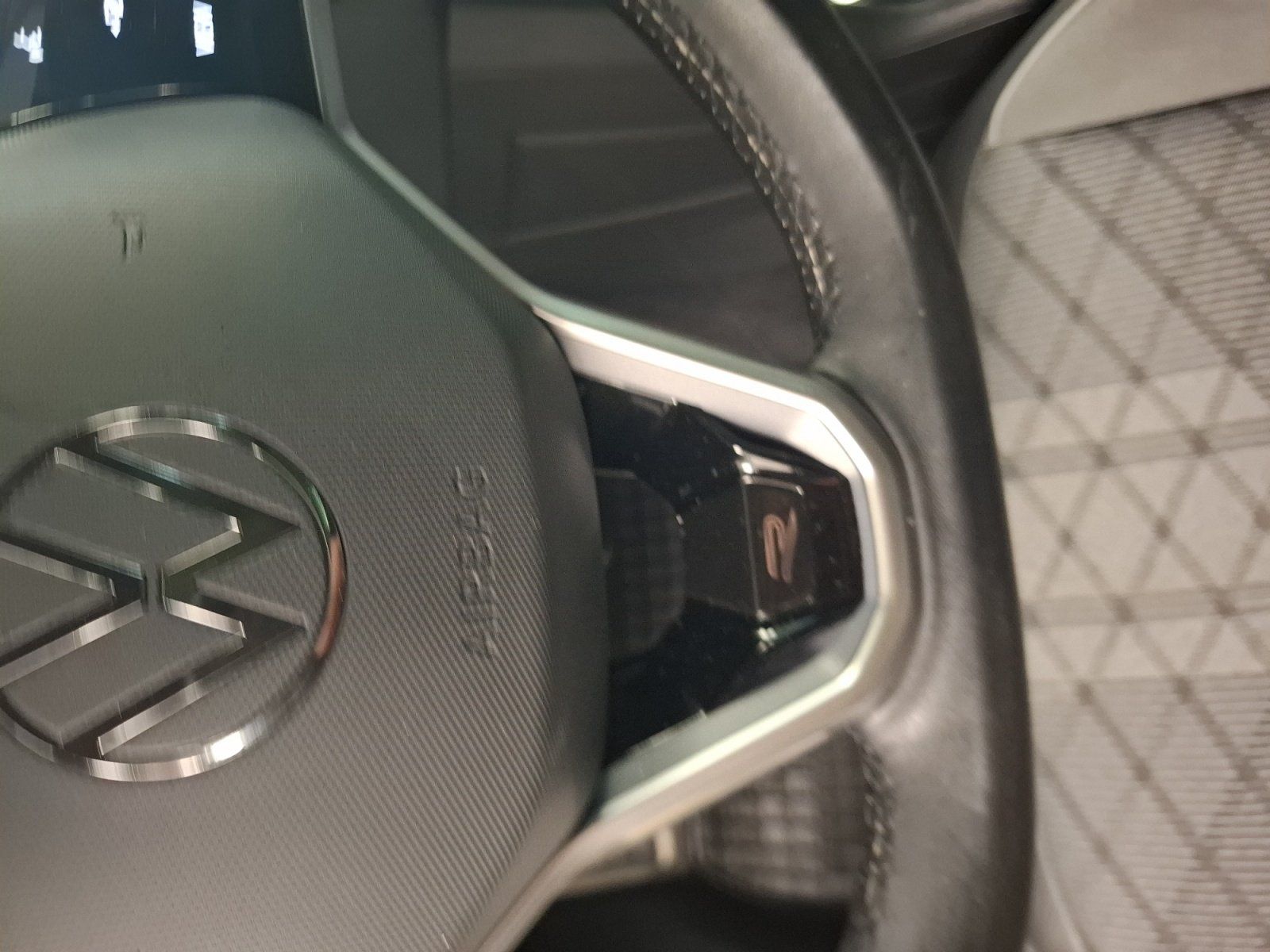Volkswagen Tiguan Allspace R-Line 4Motion AHK HUD DCC STH foto 17