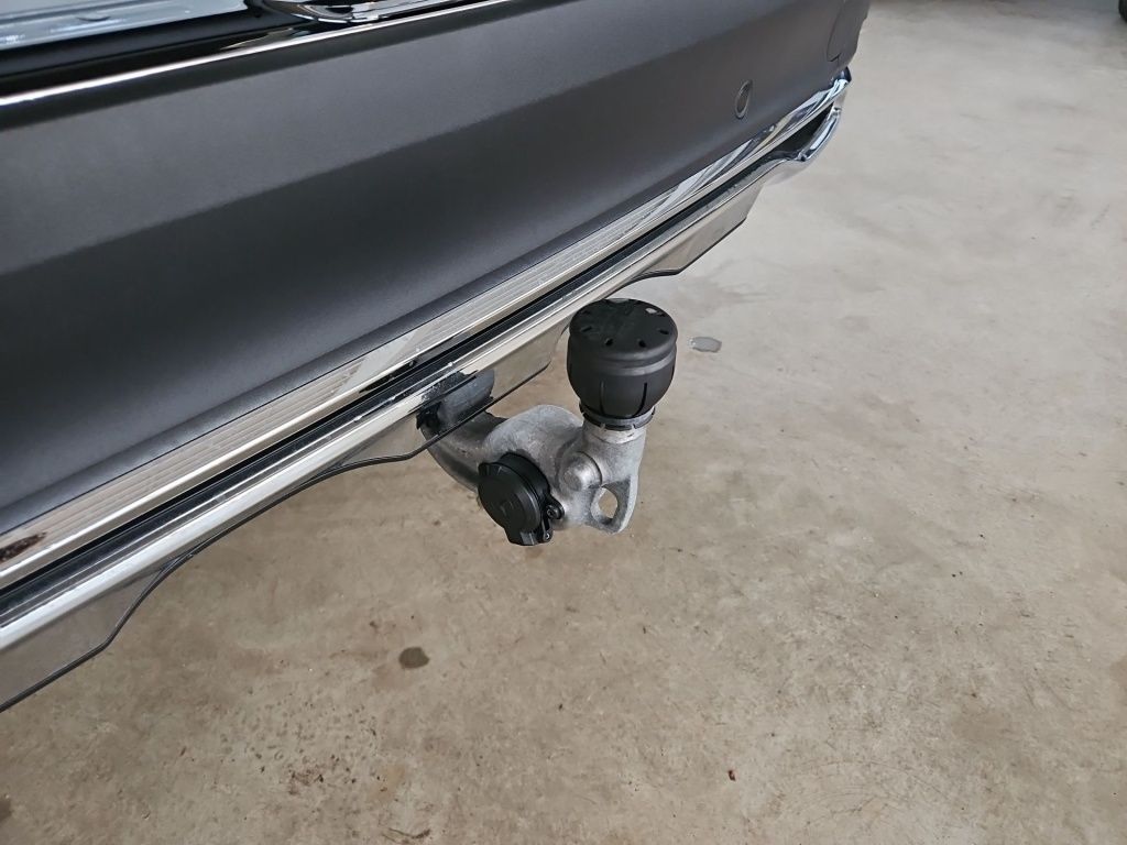 Fahrzeugabbildung Mercedes-Benz E 450 dT 4M All-Terrain AHK Massage Pano 360 HUD